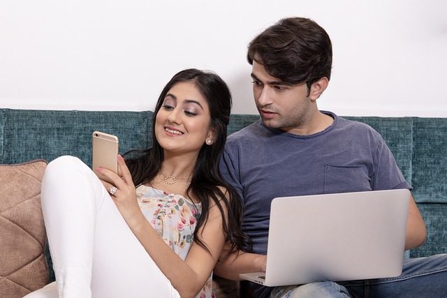 Kommunikaatio parisuhteessa – kolme helppoa tapaa parantaa arkea